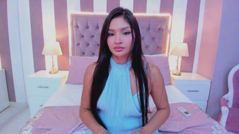 AuraClark's Streamate show and profile