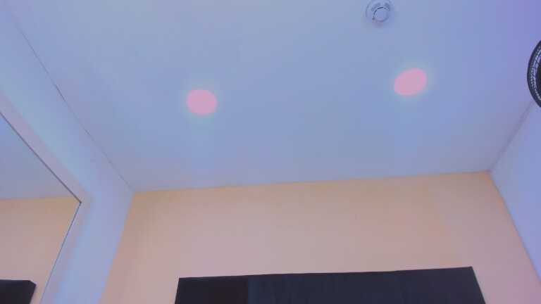 MaddyCroft's Streamate show and profile