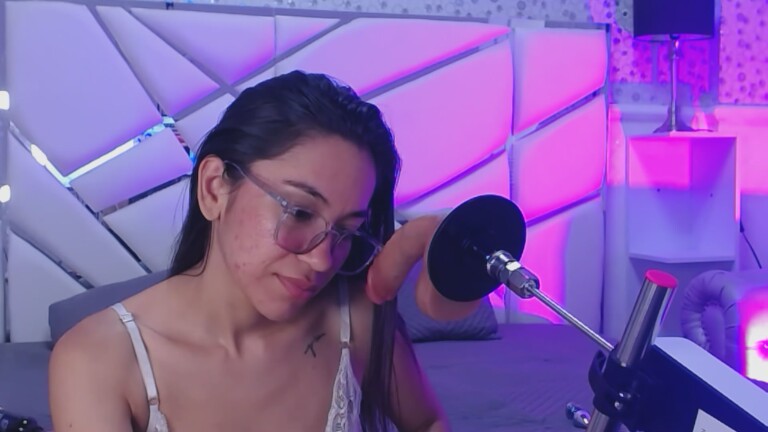 Gabbieskinny's Streamate show and profile