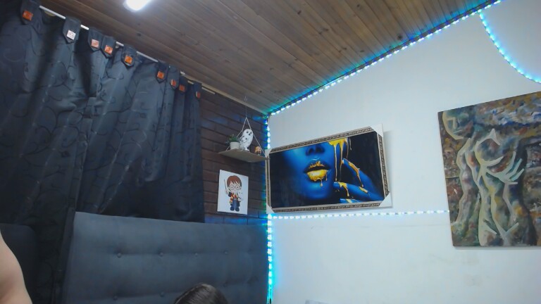 issaroverts's Streamate show and profile