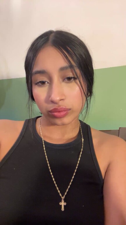 AlejandraSanz's Streamate show and profile