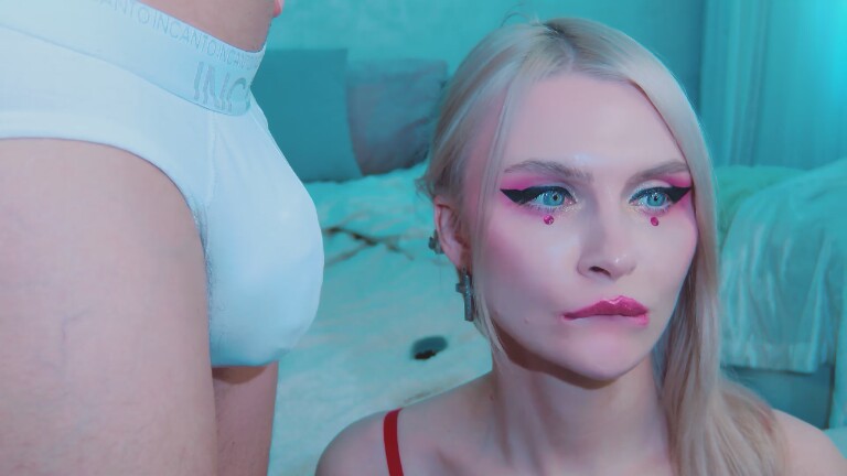 DenLina's Streamate show and profile