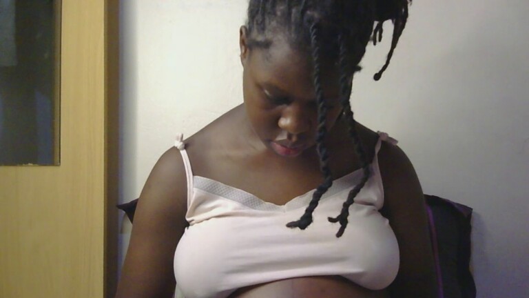 Sashabae's Streamate show and profile