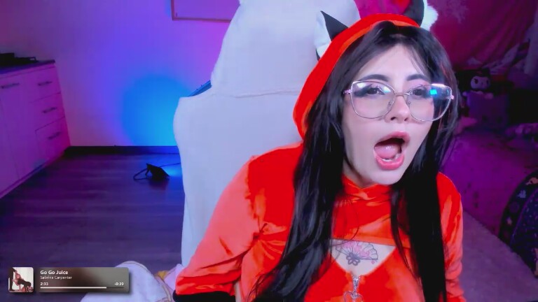 Alyssa_Romanova's Streamate show and profile