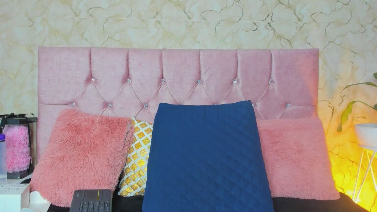 ValerinReeds's Streamate show and profile