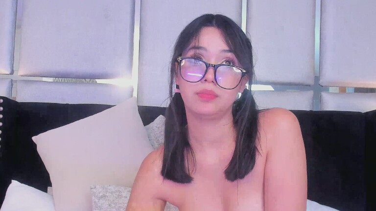 EmilyBlack69's Streamate show and profile