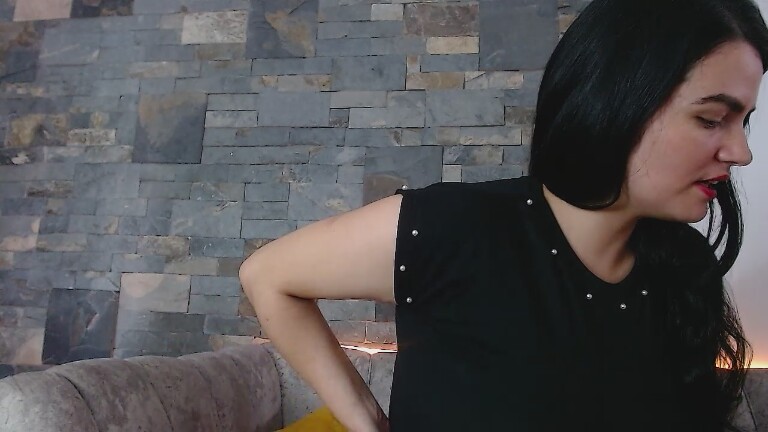 NAYIBELL's Streamate show and profile