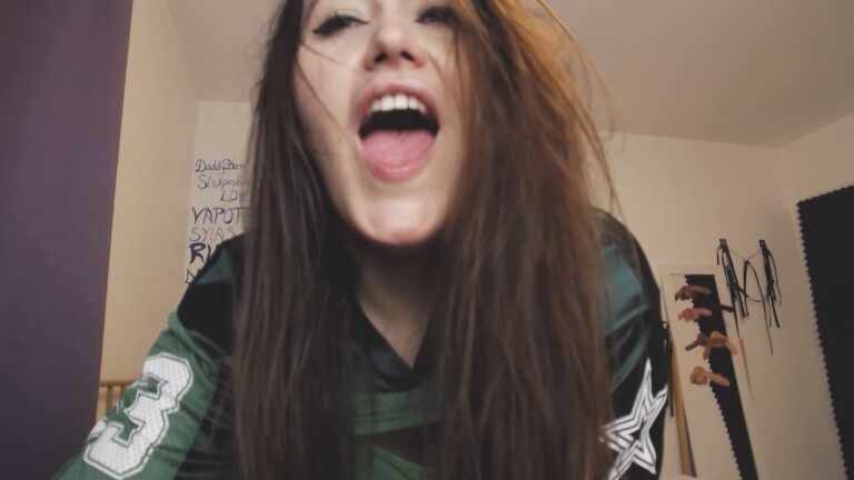 SYIA's Streamate show and profile