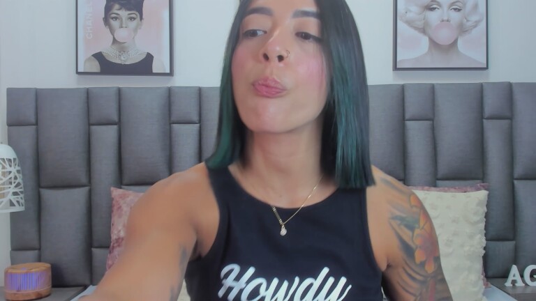 AmberrGreey's Streamate show and profile