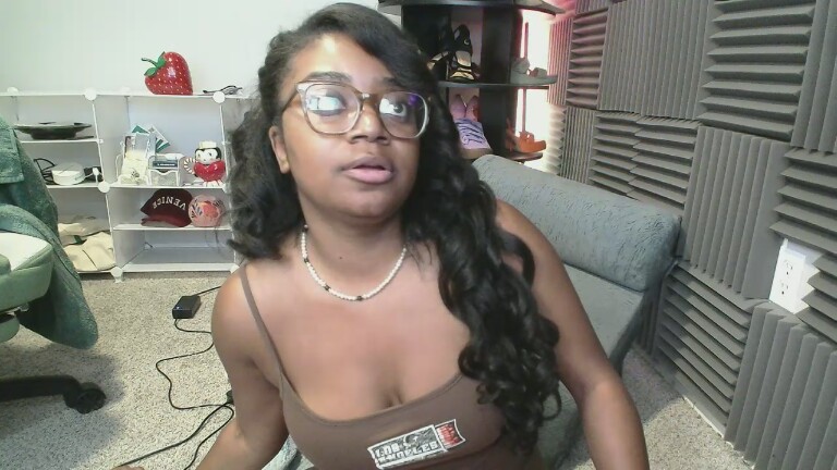 RobinTheSiren's Streamate show and profile