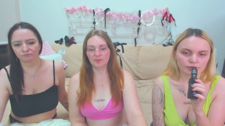 Sweet_Boobssss's Streamate show and profile