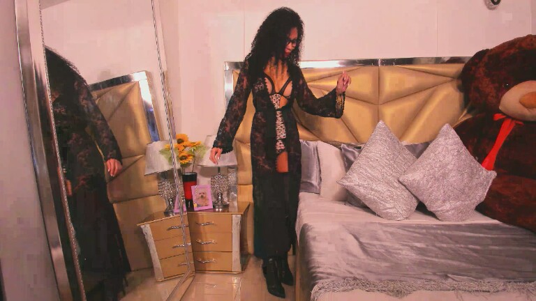 KarenDuval's Streamate show and profile