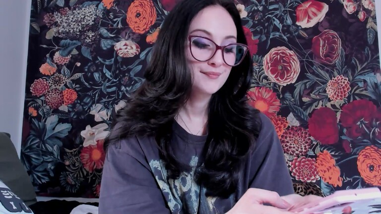 KatieLenore's Streamate show and profile