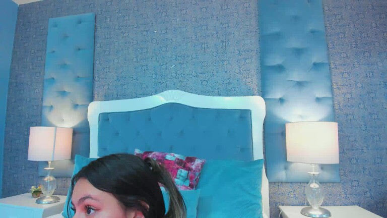 SusyLuv's Streamate show and profile