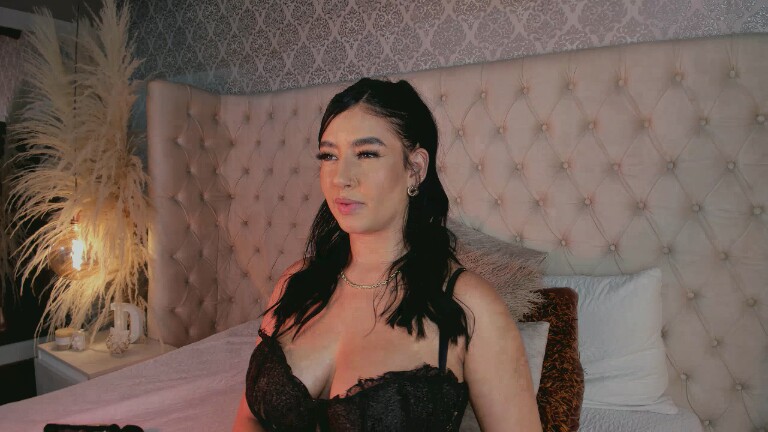 Dannah_Gomez's Streamate show and profile