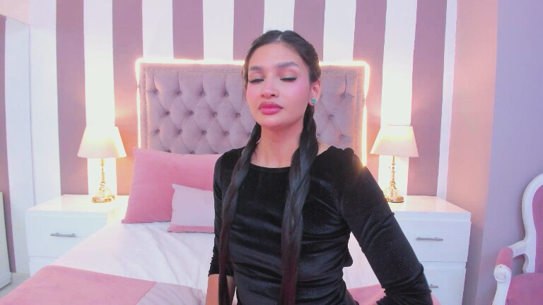 AuraClark's Streamate show and profile