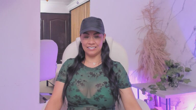 ViolettaThonsomS's Streamate show and profile