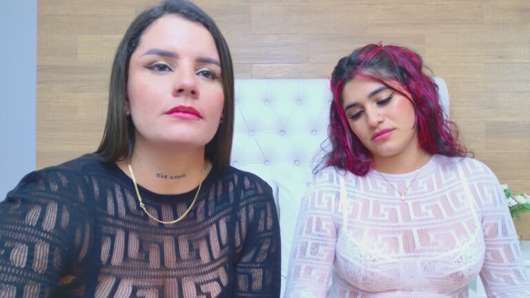 MaraAndSaray's Streamate show and profile