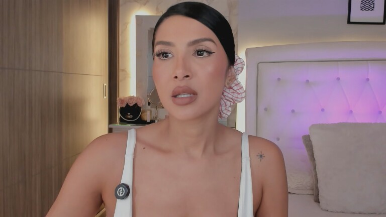 AnnyHoney's Streamate show and profile