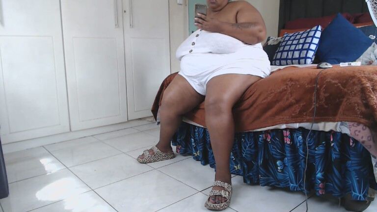 BigBurstyBelly's Streamate show and profile