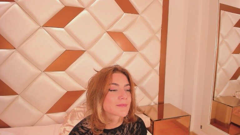 AlejandraDamac's Streamate show and profile