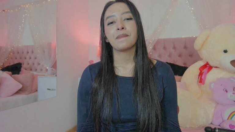 AlexandraWinterr's Streamate show and profile