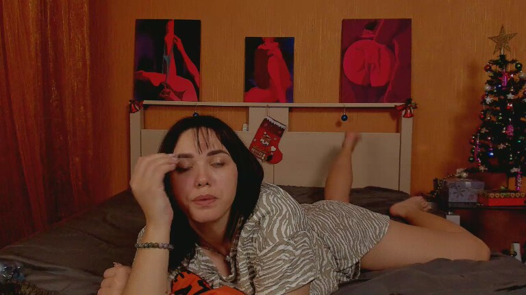 GlamNova's Streamate show and profile