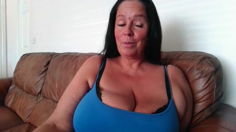 Queen_Dee_X's Streamate show and profile