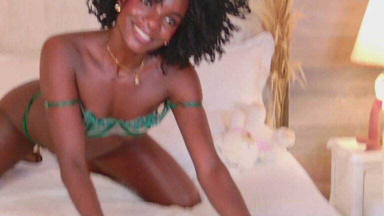 YaraDavis's Streamate show and profile