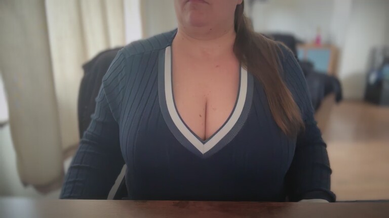 BigBustyBetty0069's Streamate show and profile