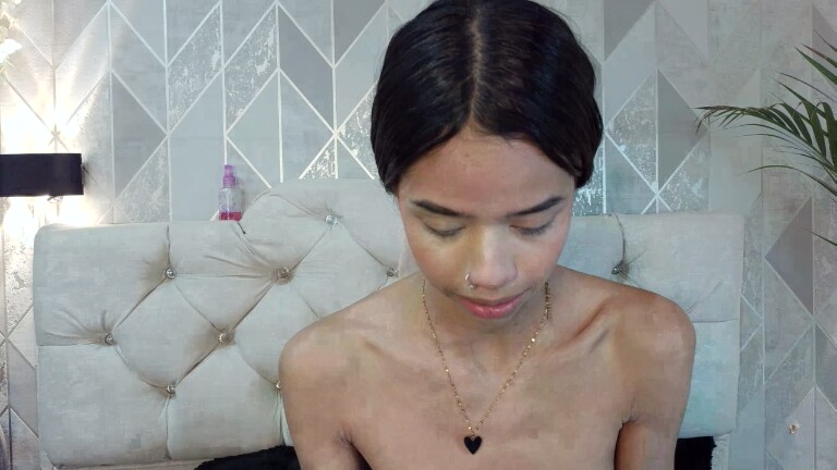 Lia_Bloom's Streamate show and profile