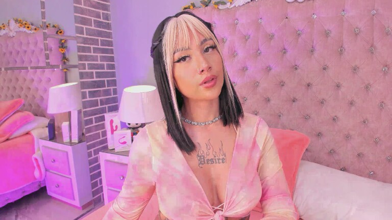 MadissonRey's Streamate show and profile