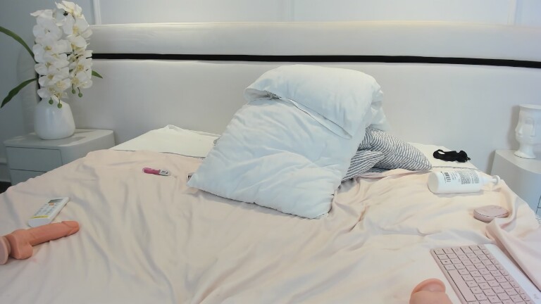 AlyciaParks's Streamate show and profile