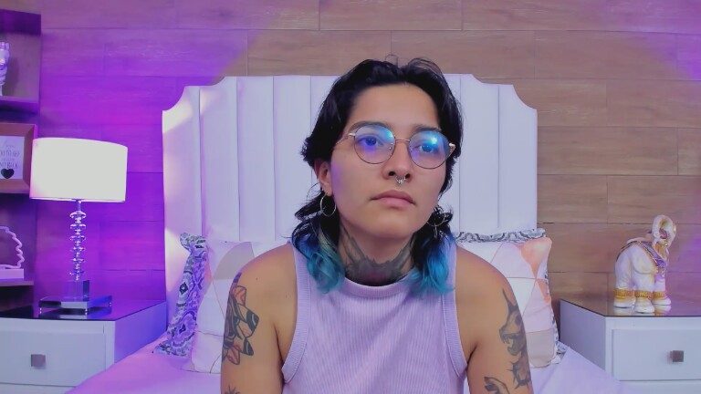 AmyRavens's Streamate show and profile