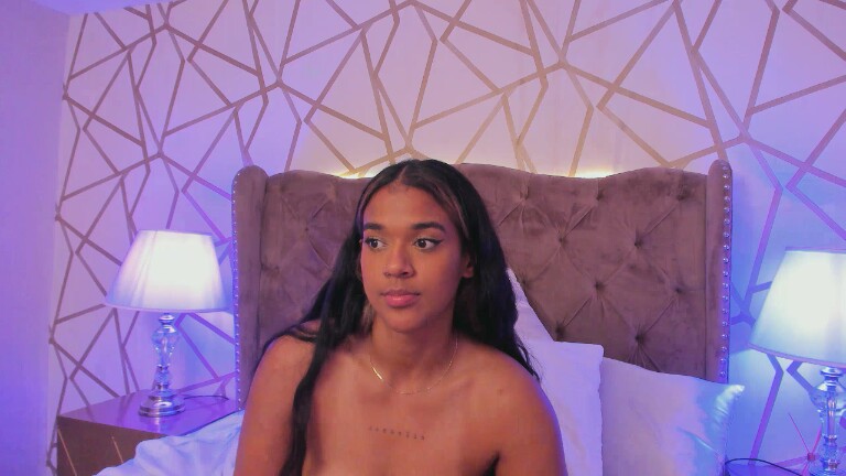 SaschaFit's Streamate show and profile