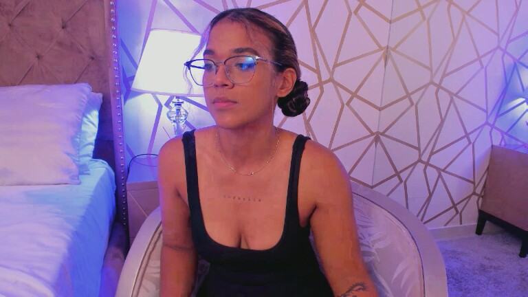 SaschaFit's Streamate show and profile