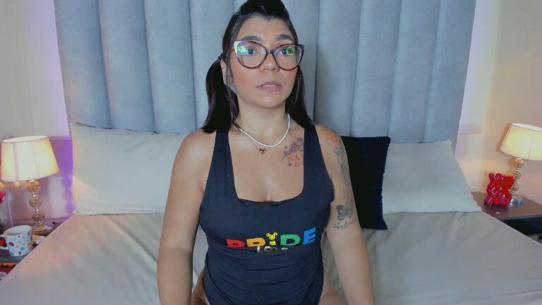 LunnaNoir's Streamate show and profile
