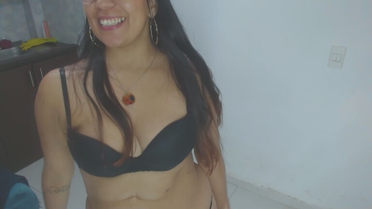 LunaDumont's Streamate show and profile