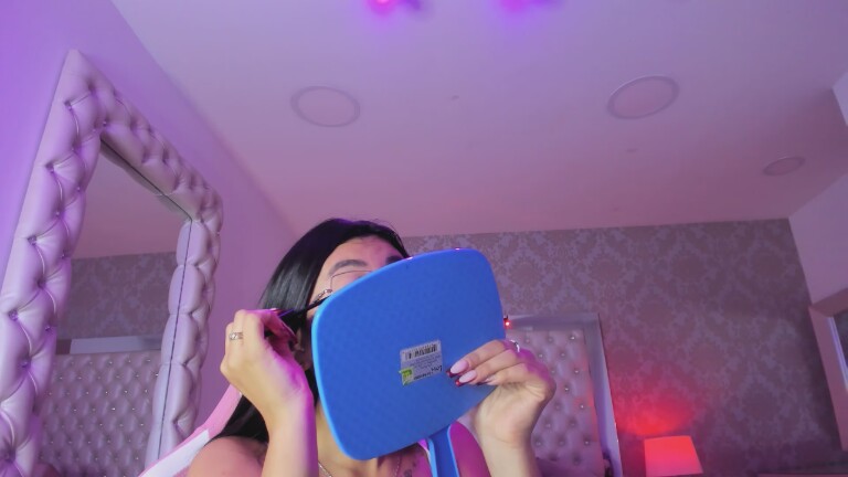 LylaKarl's Streamate show and profile