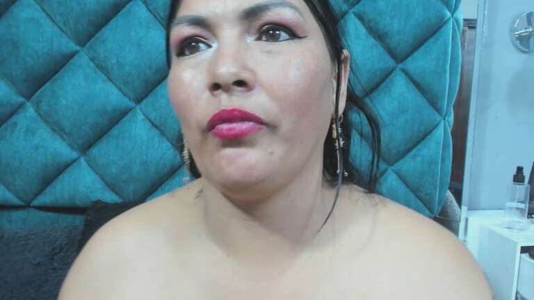 PENELOPELEWIS40's Streamate show and profile