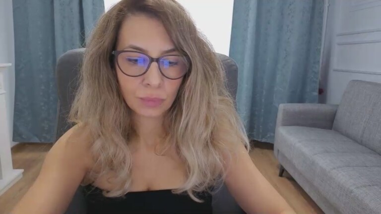 MsSuky's Streamate show and profile