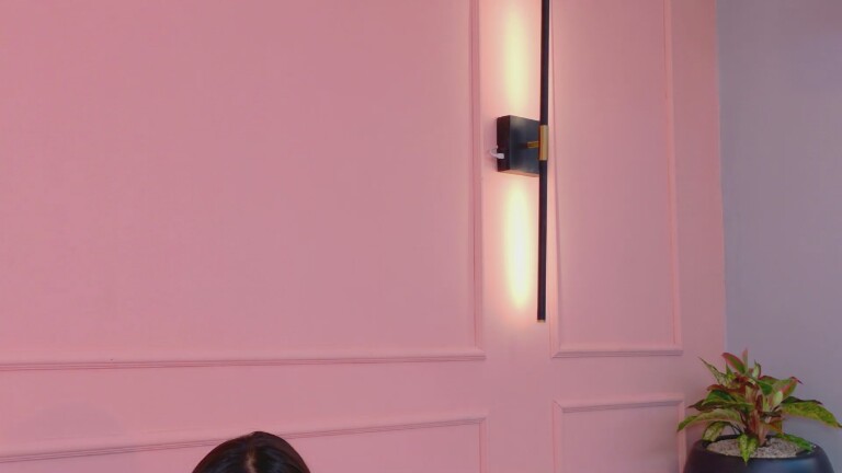 littleezoee's Streamate show and profile