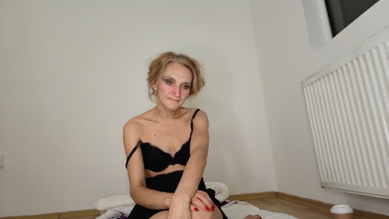 MISTx's Streamate show and profile