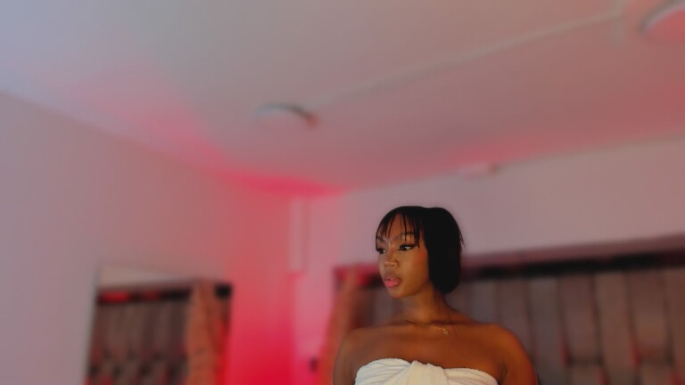 ChaynnaCooper's Streamate show and profile