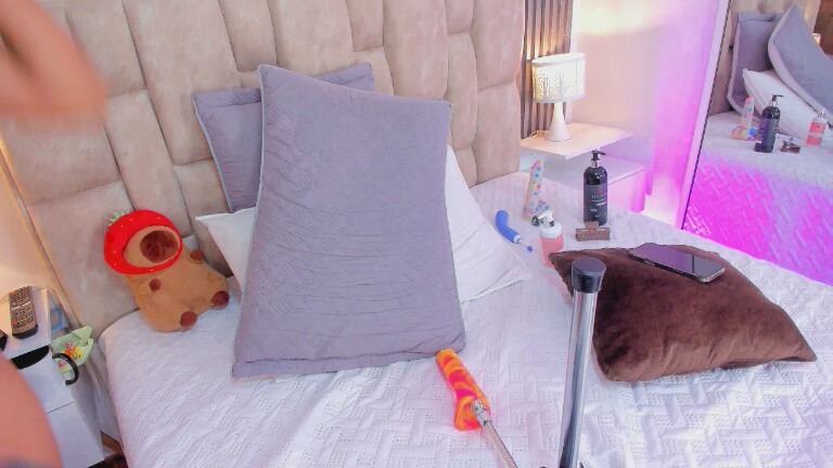 Nathally189's Streamate show and profile