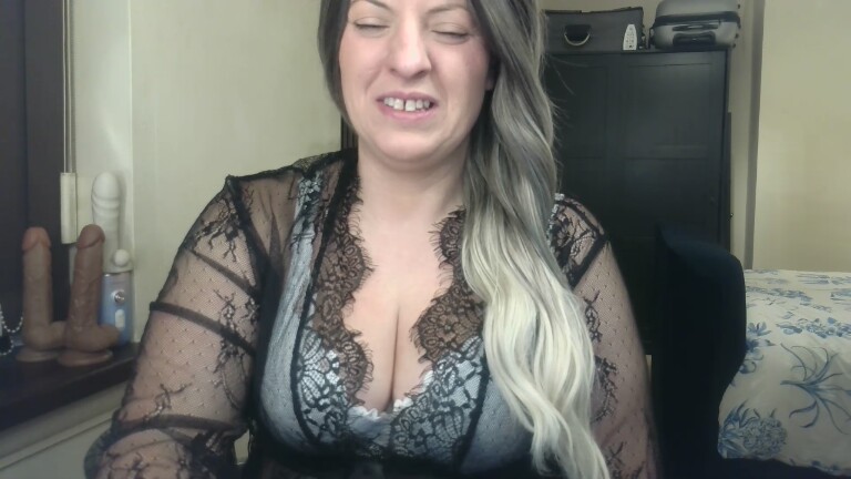 PerfectPage's Streamate show and profile