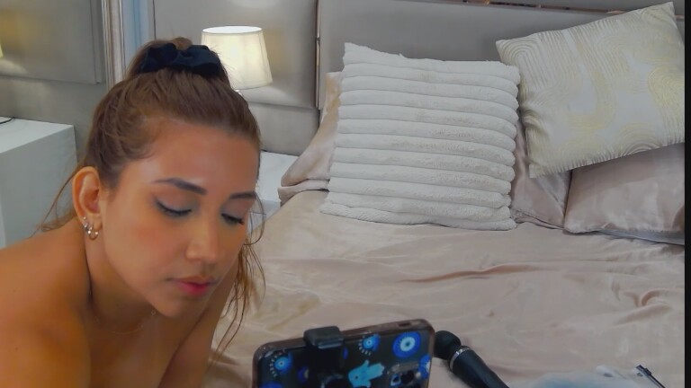 danafiore's Streamate show and profile