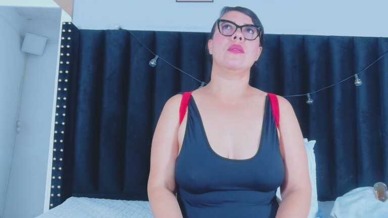 Hotlatinateacher's Streamate show and profile