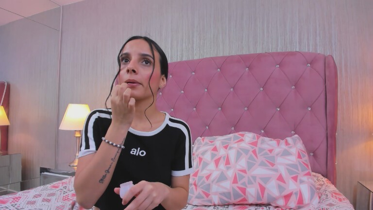 CrystalDavis's Streamate show and profile