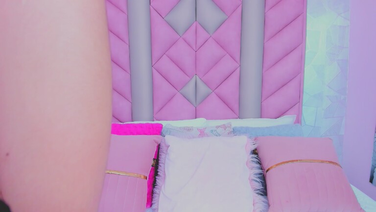 Mia_Whalker19's Streamate show and profile